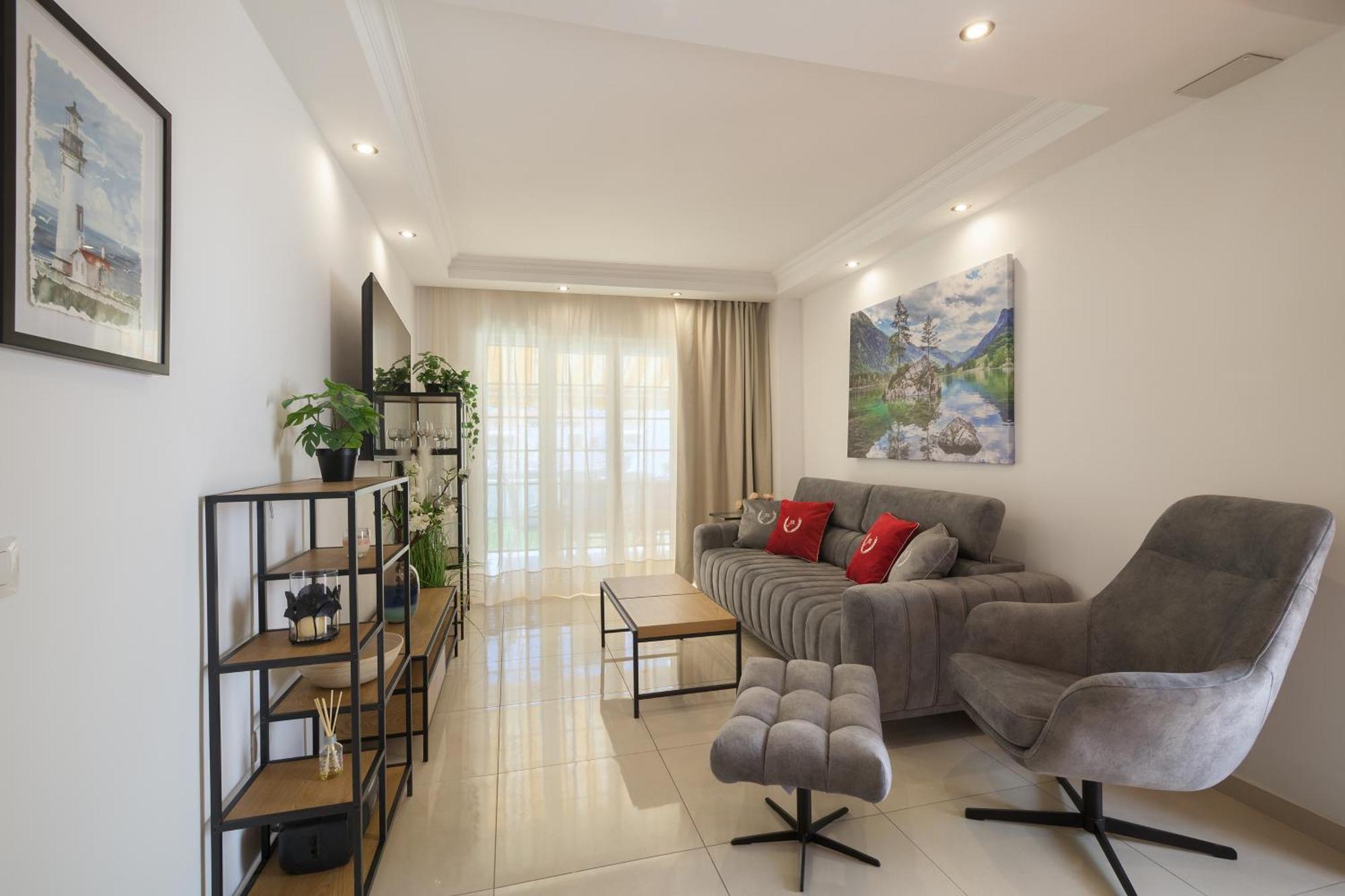Maapartmentses Garden City Playa Fanabe Ngoại thất bức ảnh